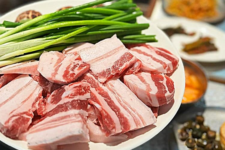 Best Affordable Korean BBQ in Seoul (Under ₩40,000)