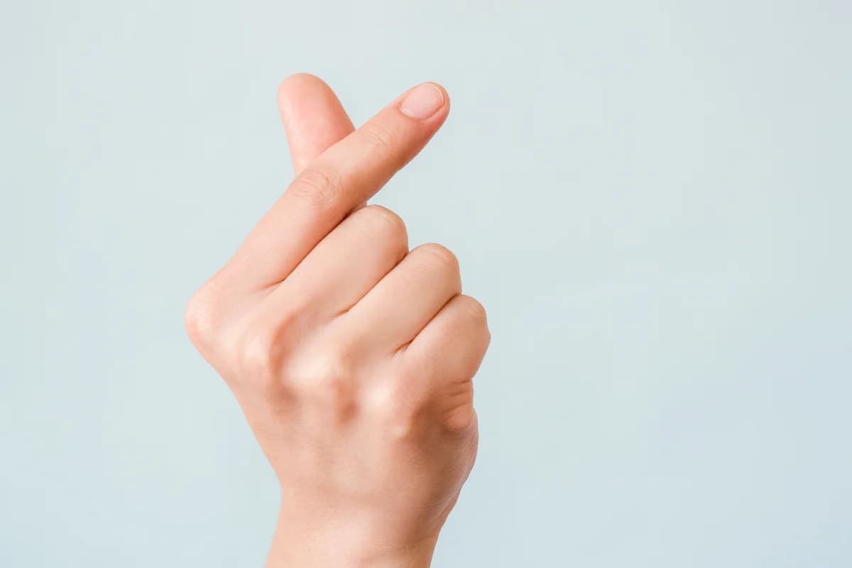 Aegyo Doesn't Mean Cute: 애교, and Why Korea Argues About How It's Done