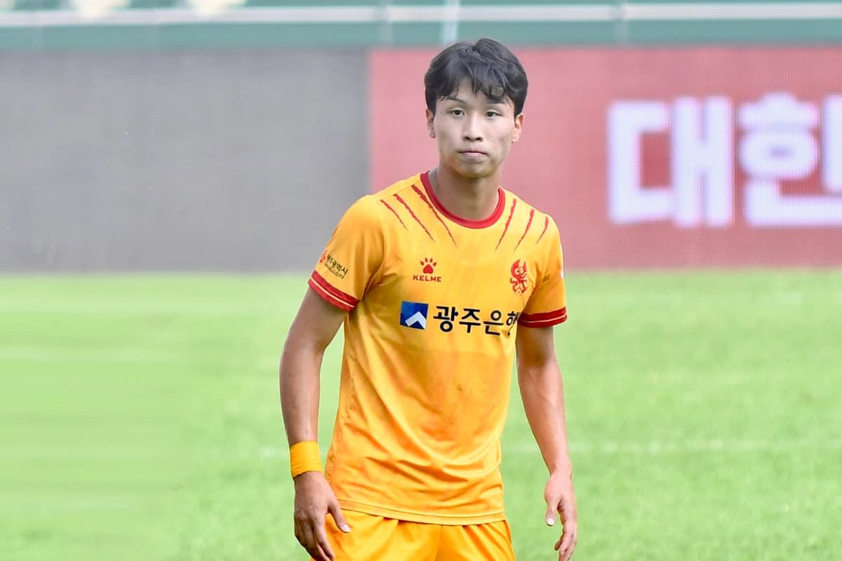 Korea Beat Japan for a Fourth Straight Asian Games Football Gold. Then Its Captain Held Up the Medal and Said, 'I'm Not Going to the Army'