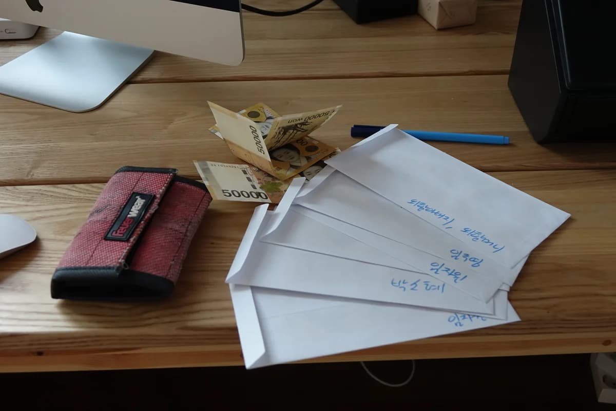 How Much Money Do You Put in the Envelope? Korean Wedding Cash, Explained