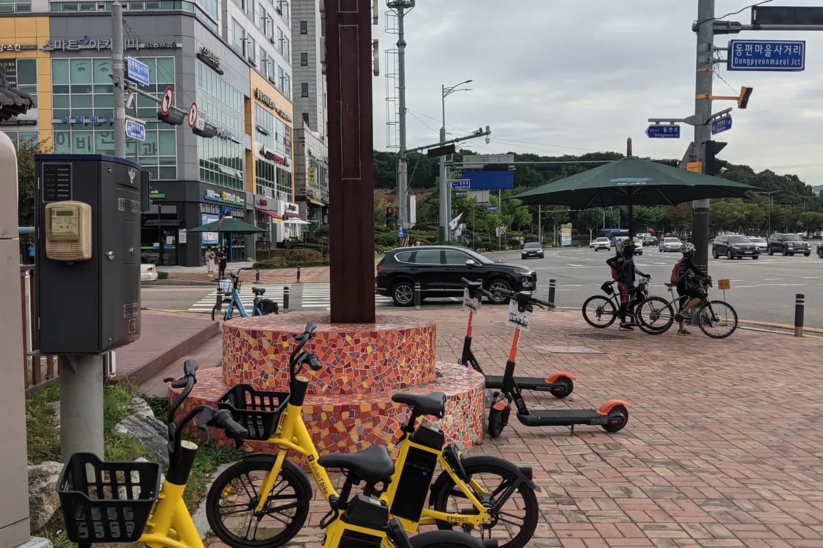 KakaoTalk, Explained: The App That Runs Korea