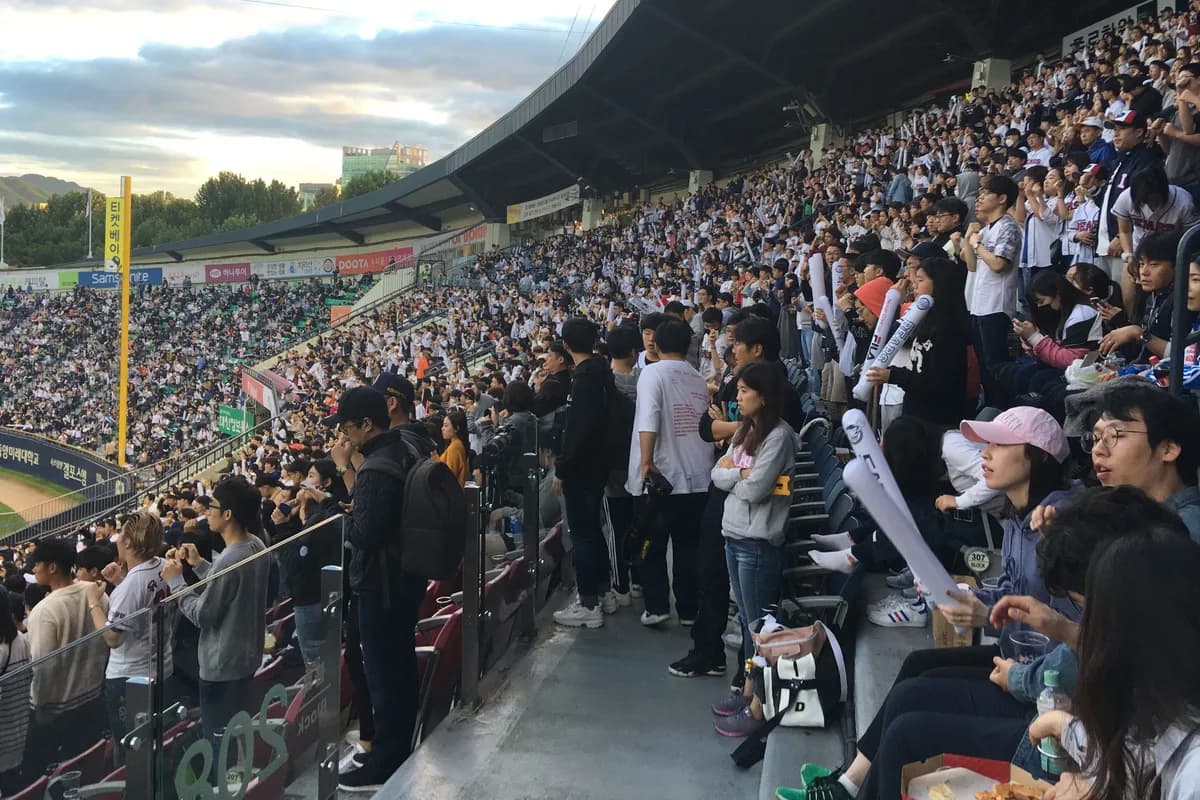 In 2018, Korean Baseball Lost Its Walk-Up Songs