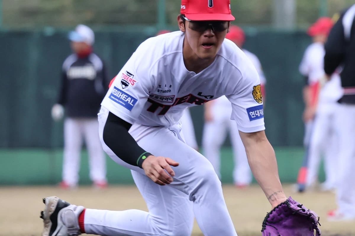 Kim Do-young Missed One Record by a Day and Set Another by Nine, With a Broken Nose in Between