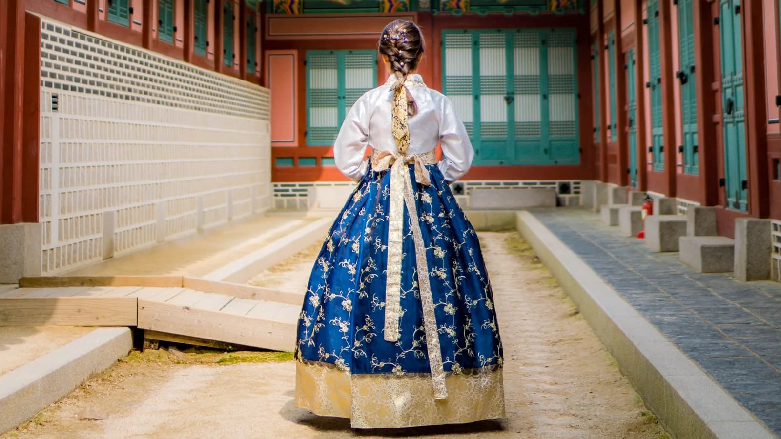 Solo Travel to Korea, Honestly: A First-Timer's Survival Guide (2026)
