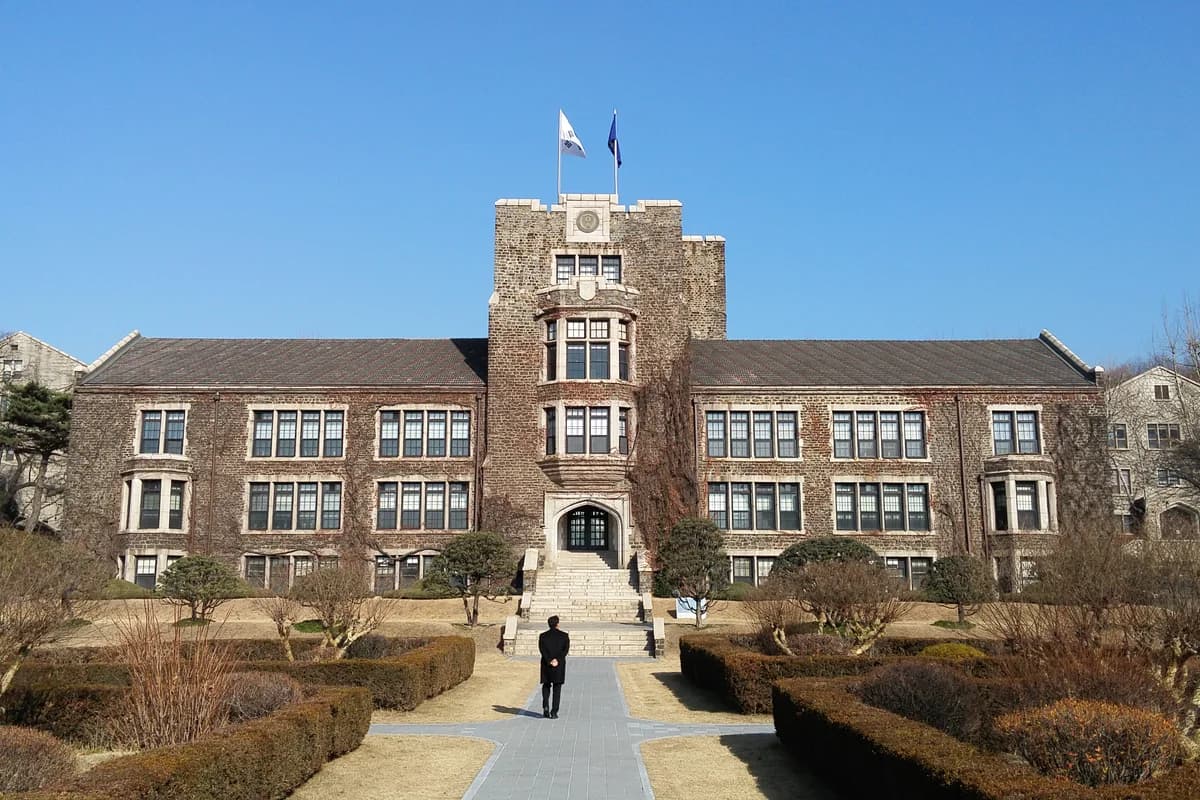 Why Korean Students Study So Hard: Suneung and Hagwon, Explained